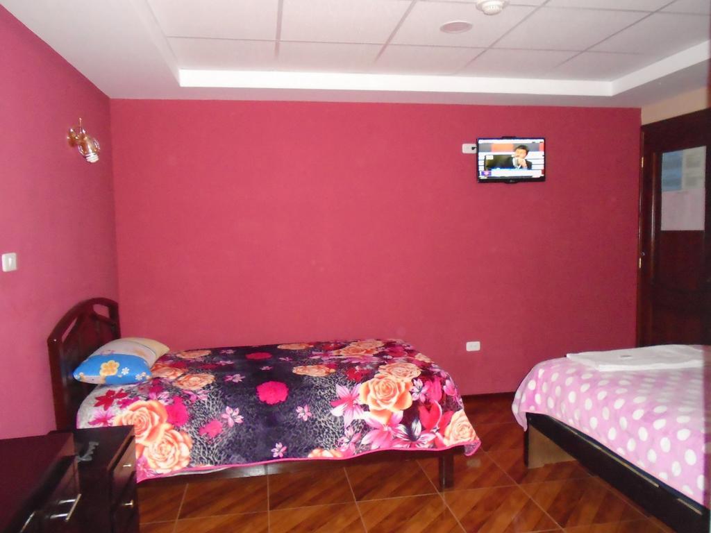 Hotel El Ejido Quito Habitación foto